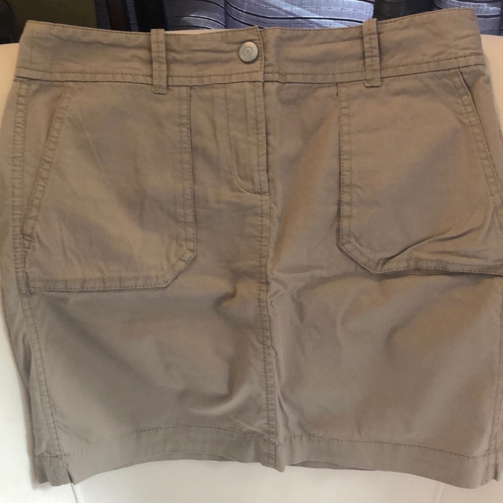 Ann Taylor Loft mini skirt, tan color size 2P